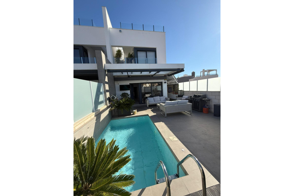 Herverkoop - Villa - Orihuela Costa - PAU 26