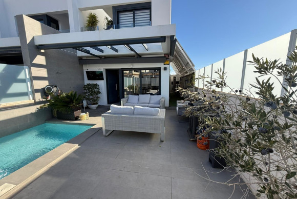 Herverkoop - Villa - Orihuela Costa - PAU 26