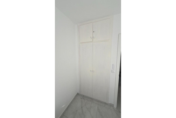 Resale - Apartment  - Torrevieja - Curva del Palangre