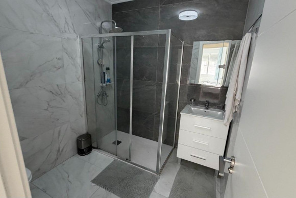 Resale - Apartment  - Torrevieja - Curva del Palangre