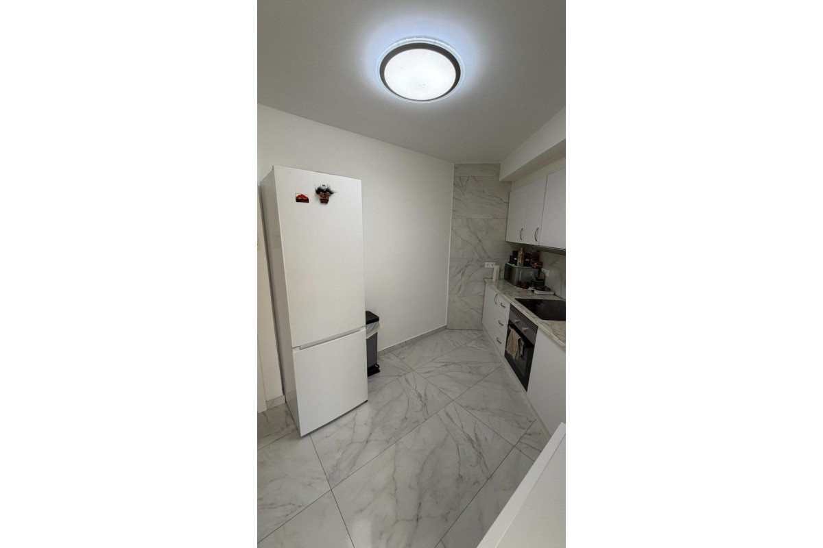 Resale - Apartment  - Torrevieja - Curva del Palangre