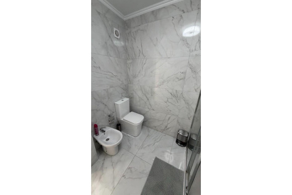 Resale - Apartment  - Torrevieja - Curva del Palangre