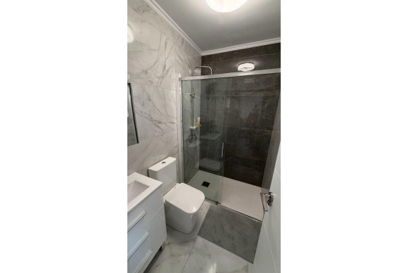 Resale - Apartment  - Torrevieja - Curva del Palangre