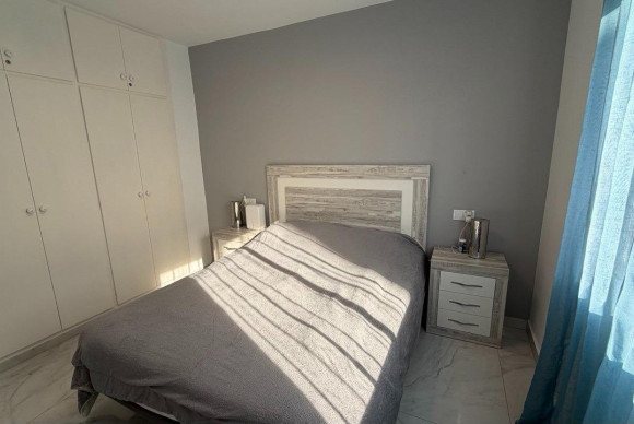 Resale - Apartment  - Torrevieja - Curva del Palangre