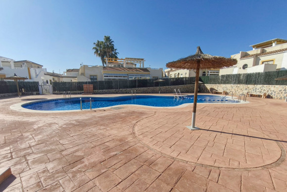 Resale - Bungalow - Orihuela Costa - Los Altos