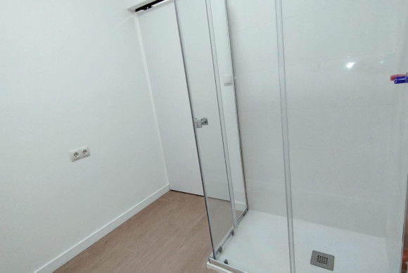 Lange Termijn Verhuur - Winkel Ruimte - Alicante - La Florida