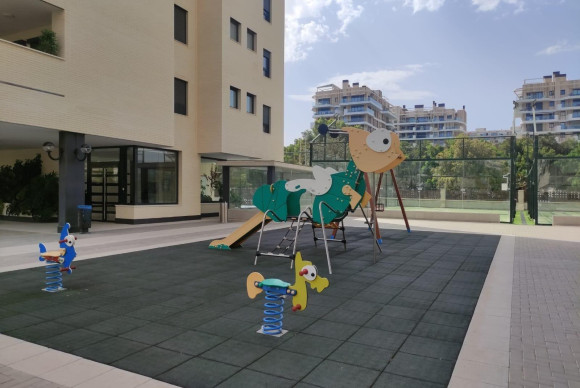 Herverkoop - Appartement  - Alicante - Pau V