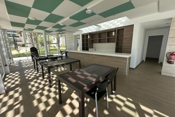 Herverkoop - Appartement  - Alicante - Pau V