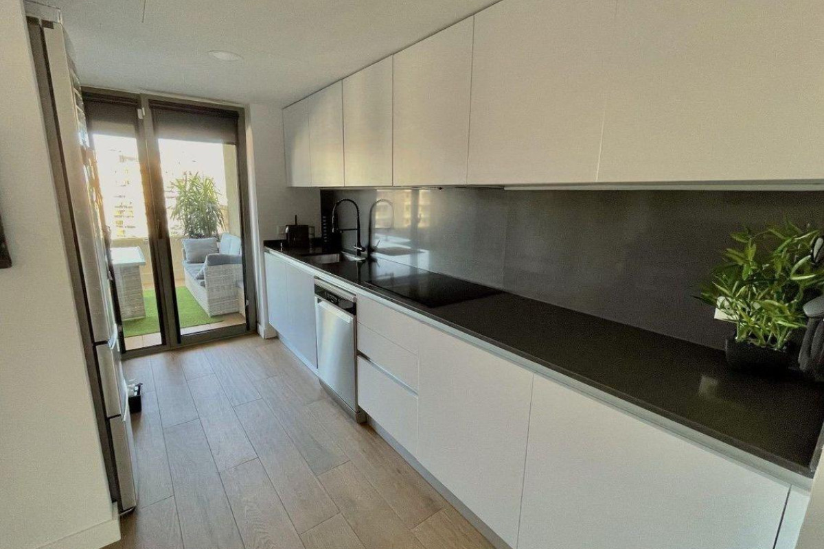 Herverkoop - Appartement  - Alicante - Pau V