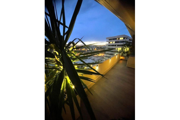 Herverkoop - Appartement  - Alicante - Pau V