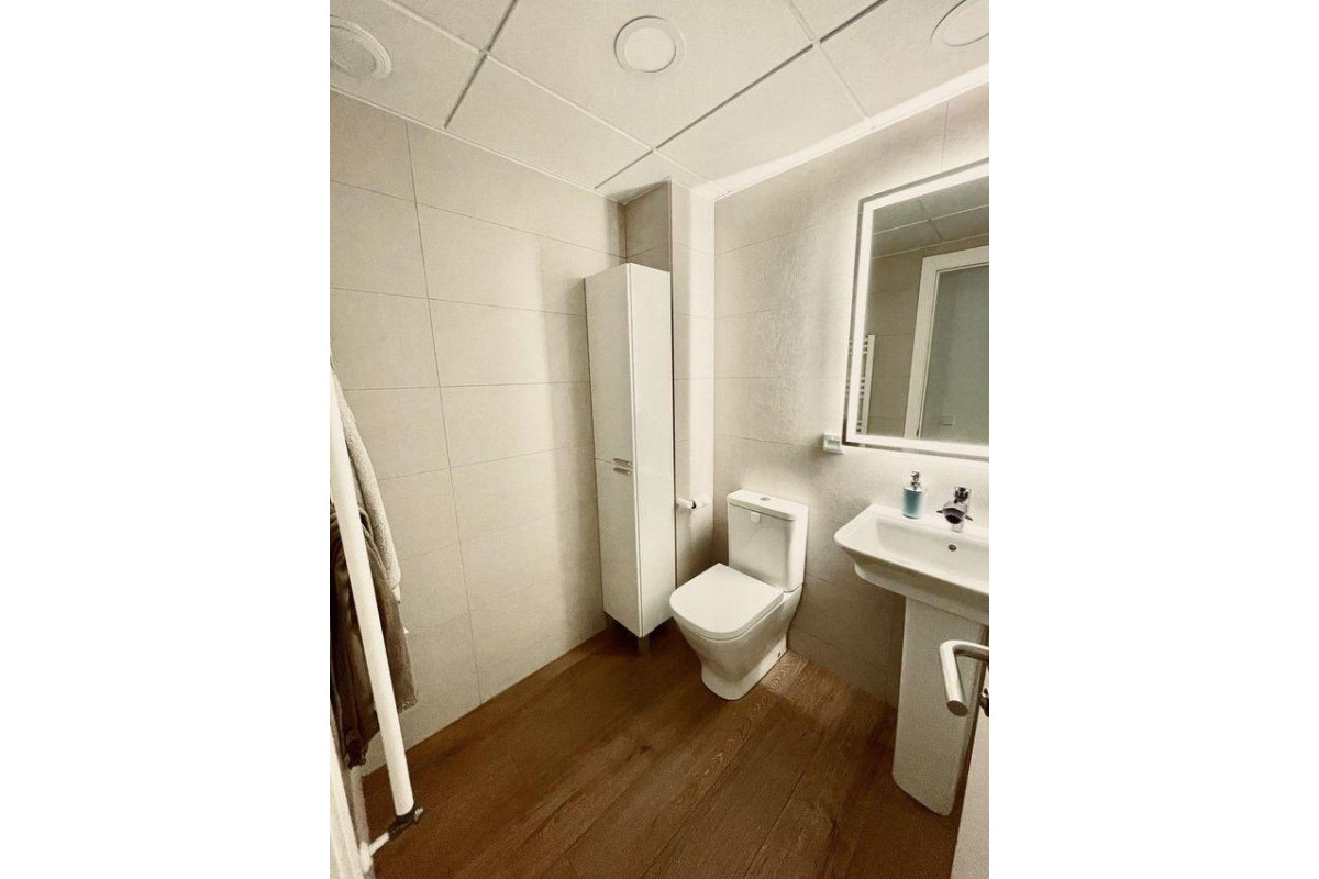 Herverkoop - Appartement  - Alicante - Pau V