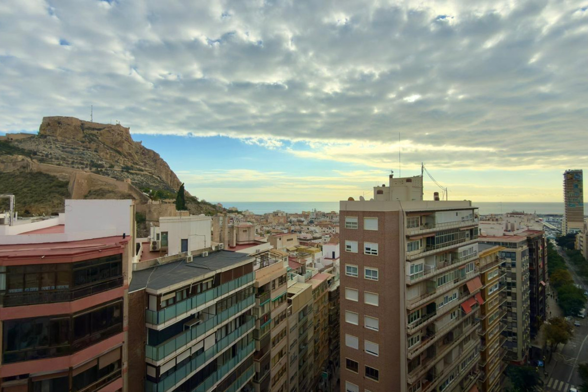 Herverkoop - Appartement  - Alicante - Mercado