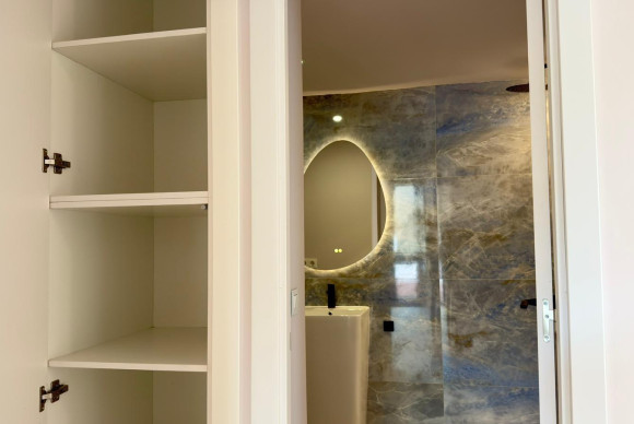 Herverkoop - Appartement  - Alicante - Mercado