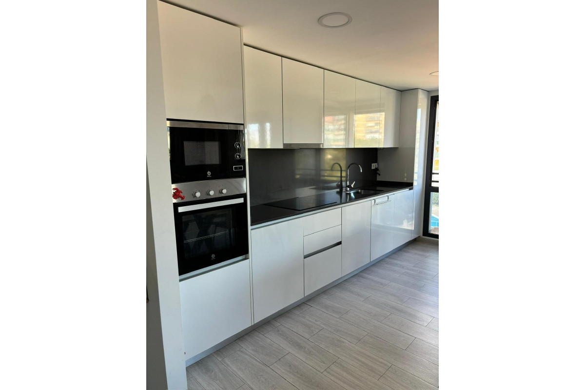 Herverkoop - Appartement  - Alicante - Alicante Golf