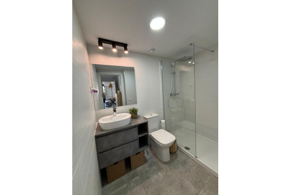 Herverkoop - Appartement  - Alicante - Alicante Golf