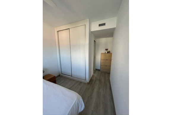 Herverkoop - Appartement  - Alicante - Alicante Golf