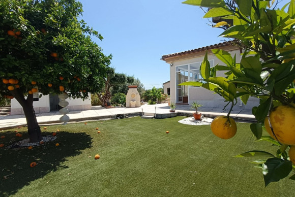 Herverkoop - Landelijke woning - ALBATERA