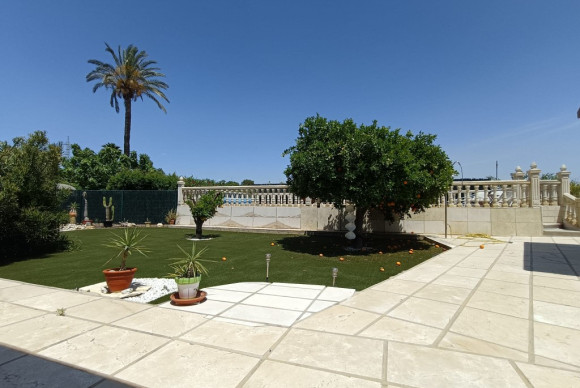 Herverkoop - Landelijke woning - ALBATERA