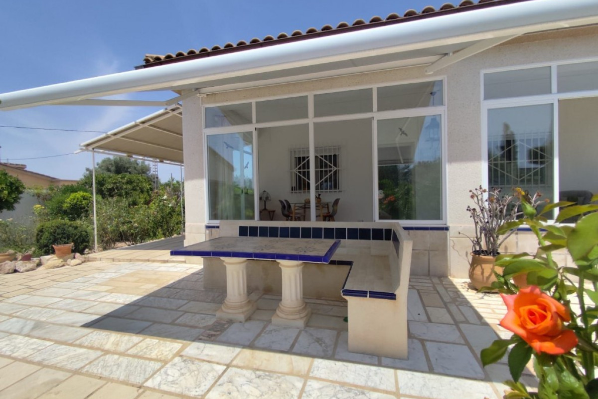 Herverkoop - Landelijke woning - ALBATERA