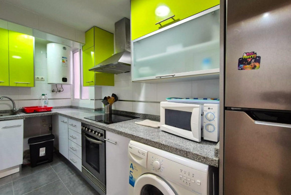 Resale - Apartment  - Alicante - Pla del bon repos