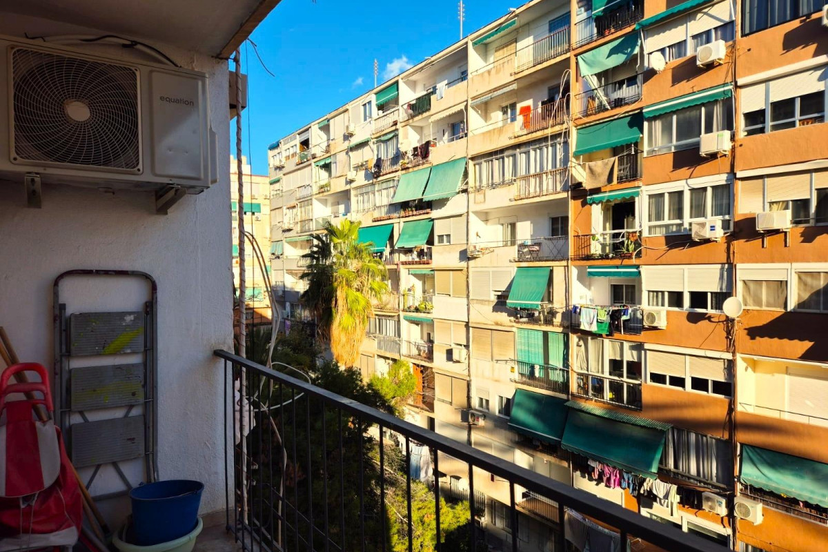 Resale - Apartment  - Alicante - Pla del bon repos