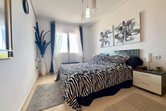 Resale - Apartment  - Orihuela Costa - Playa Flamenca