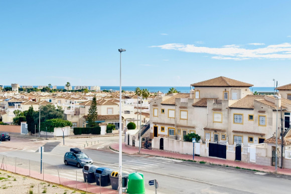 Resale - Apartment  - Orihuela Costa - Playa Flamenca