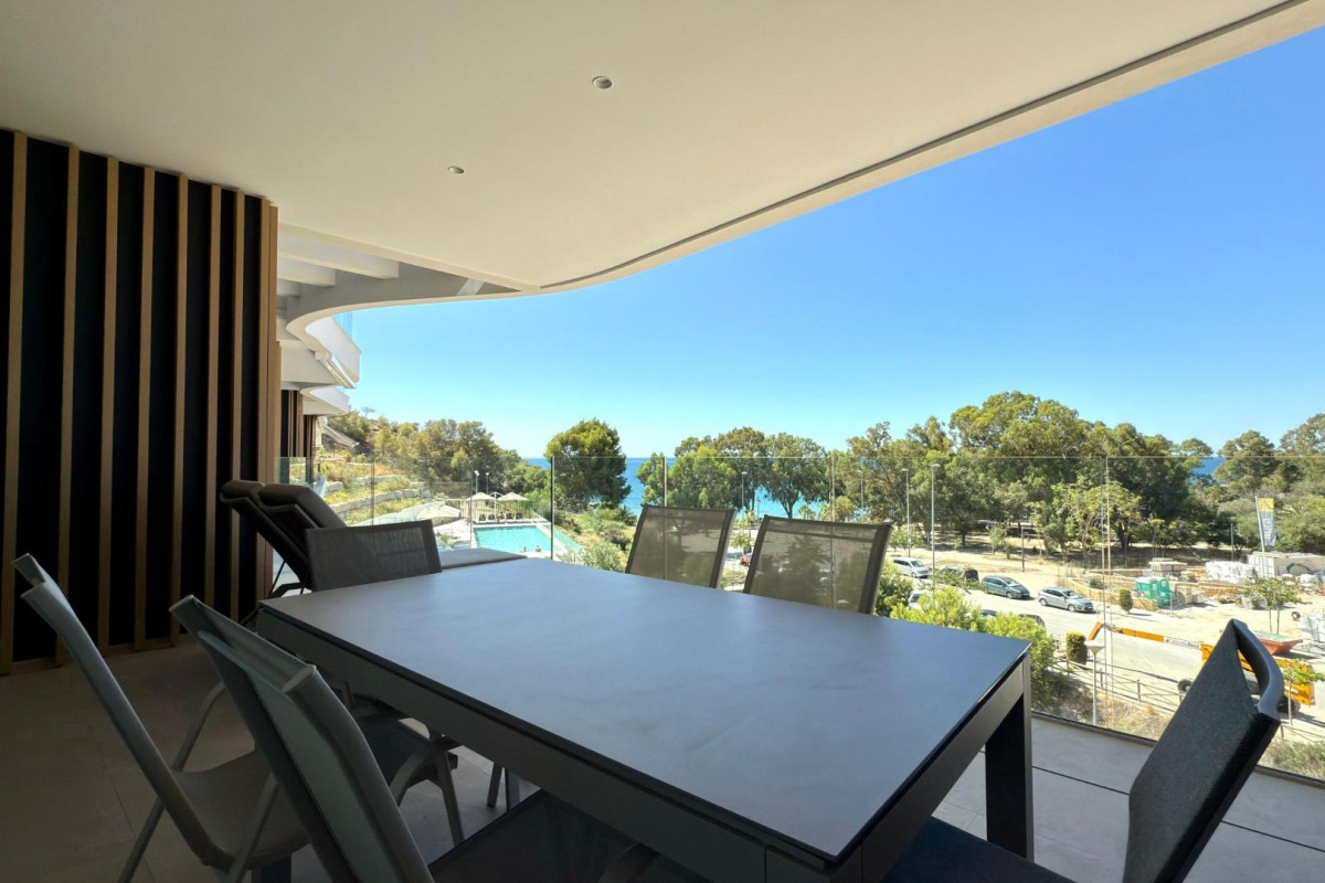 Resale - Apartment  - Villajoyosa - 1a linea