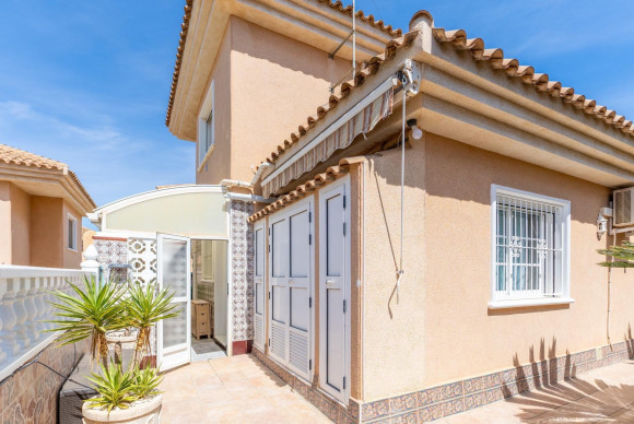 Herverkoop - Villa - Torrevieja - Los Balcones - Los Altos del Edén