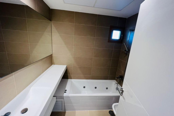 Lange Termijn Verhuur - Appartement  - Benidorm - Playa de Poniente