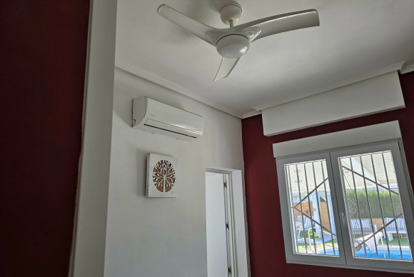 Herverkoop - Vrijstaande Villa - La Marina - La Marina - Urbanization