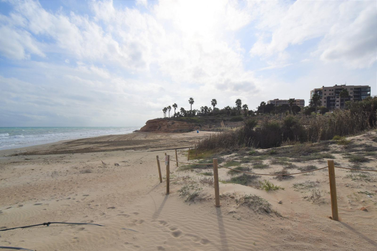 Resale - Apartment  - Pilar de la Horadada - Mil Palmeras