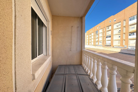 Herverkoop - Appartement  - Torrevieja - Estacion de autobuses