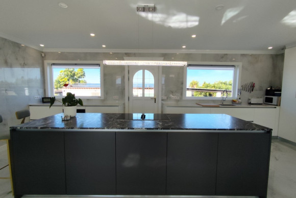 Resale - Villa - El Mudamiento