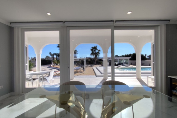 Resale - Villa - El Mudamiento