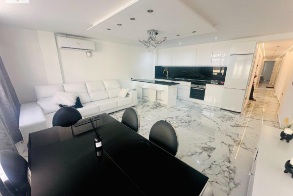 Lange Termijn Verhuur - Appartement  - Alicante - Campoamor