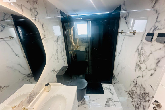 Lange Termijn Verhuur - Appartement  - Alicante - Campoamor