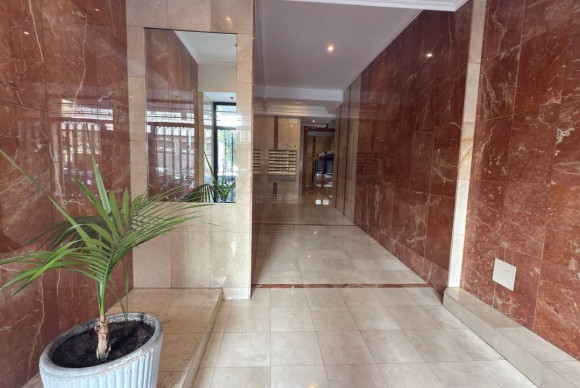 Resale - Apartment  - Alicante - Alipark