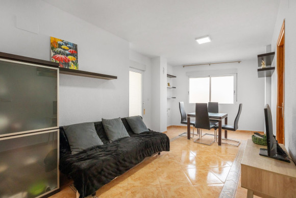 Resale - Apartment  - Torrevieja - Playa del cura