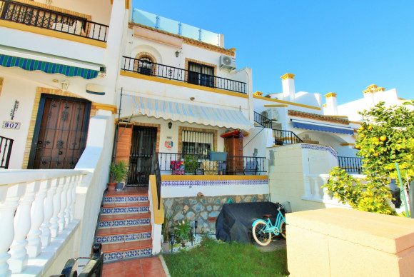 Resale - Townhouse - Villamartin - Los Dolses