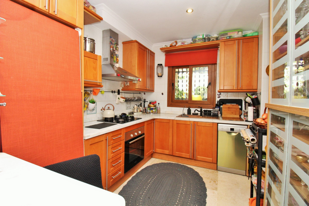 Resale - Townhouse - Villamartin - PAU 8