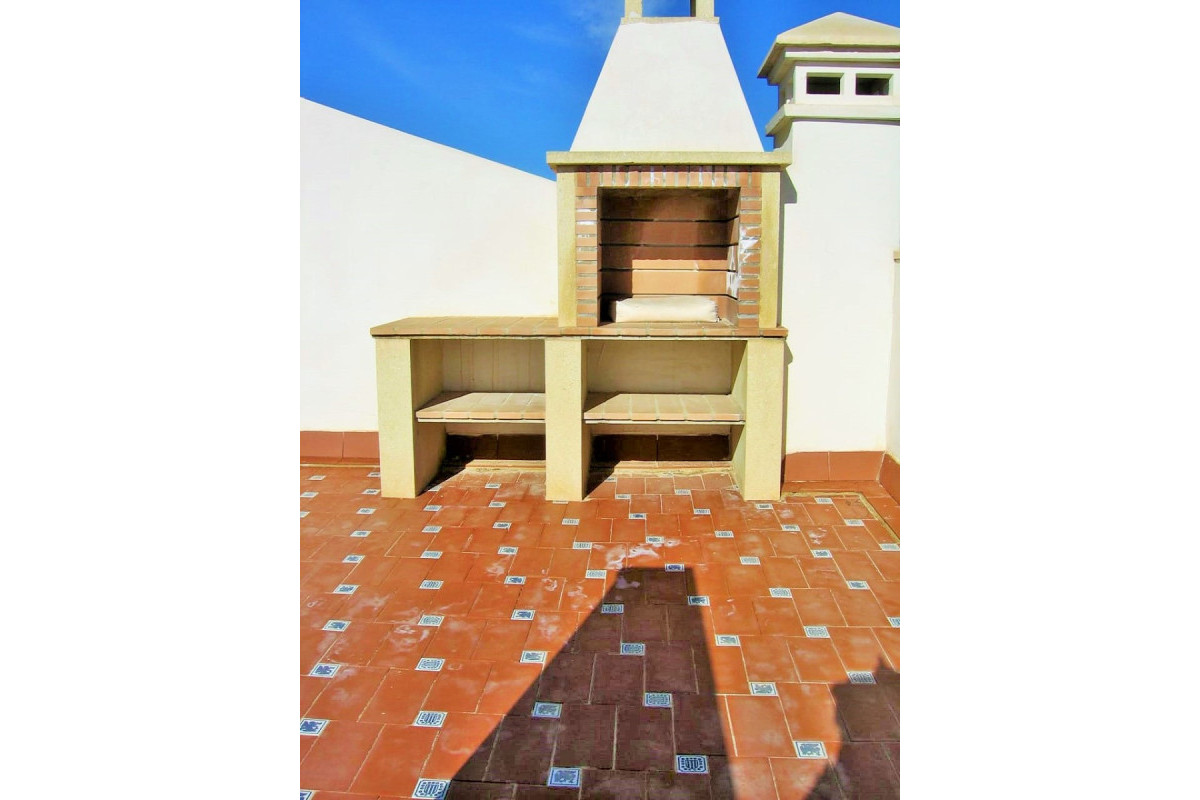 Resale - Townhouse - Villamartin - PAU 8