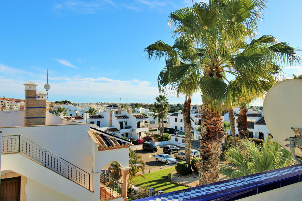 Resale - Townhouse - Villamartin - PAU 8