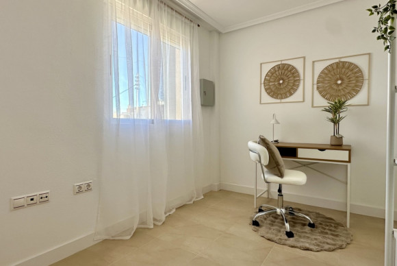 Resale - Apartment  - Torrevieja