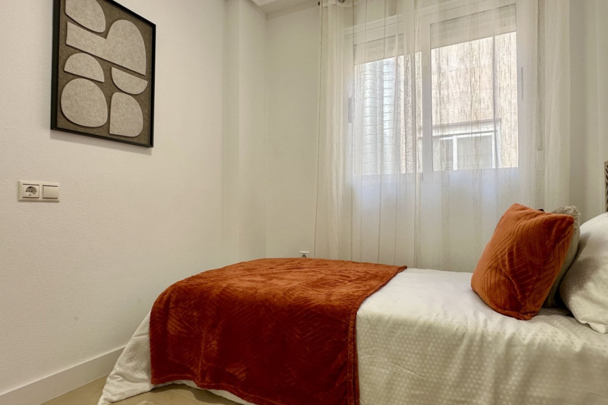 Resale - Apartment  - Torrevieja