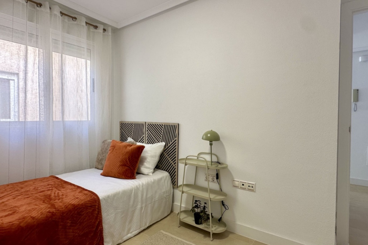 Resale - Apartment  - Torrevieja