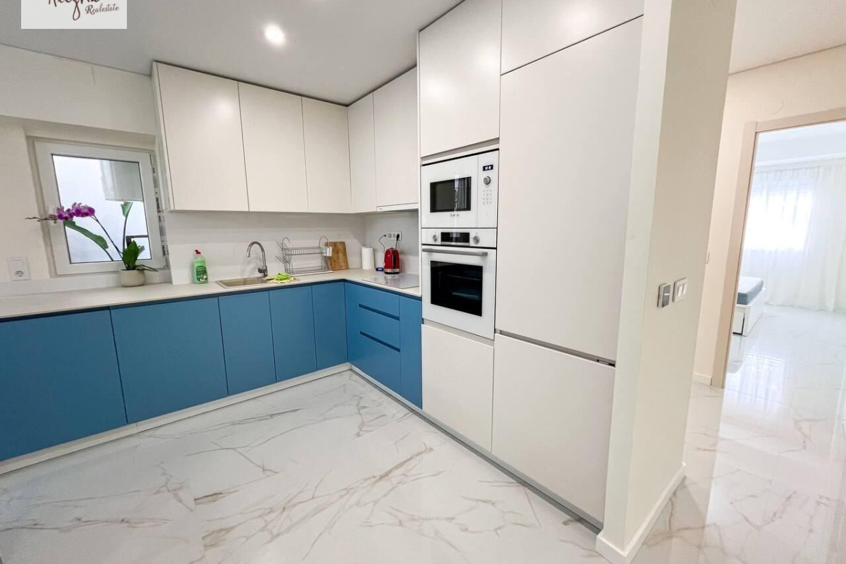 Resale - Apartment  - Valencia - Camí Fondo