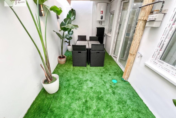 Resale - Apartment  - Valencia - Camí Fondo