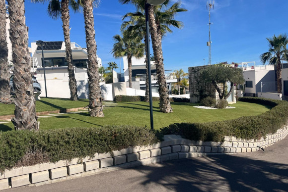 Resale - Villa - San Miguel de Salinas - Costa blanca sur