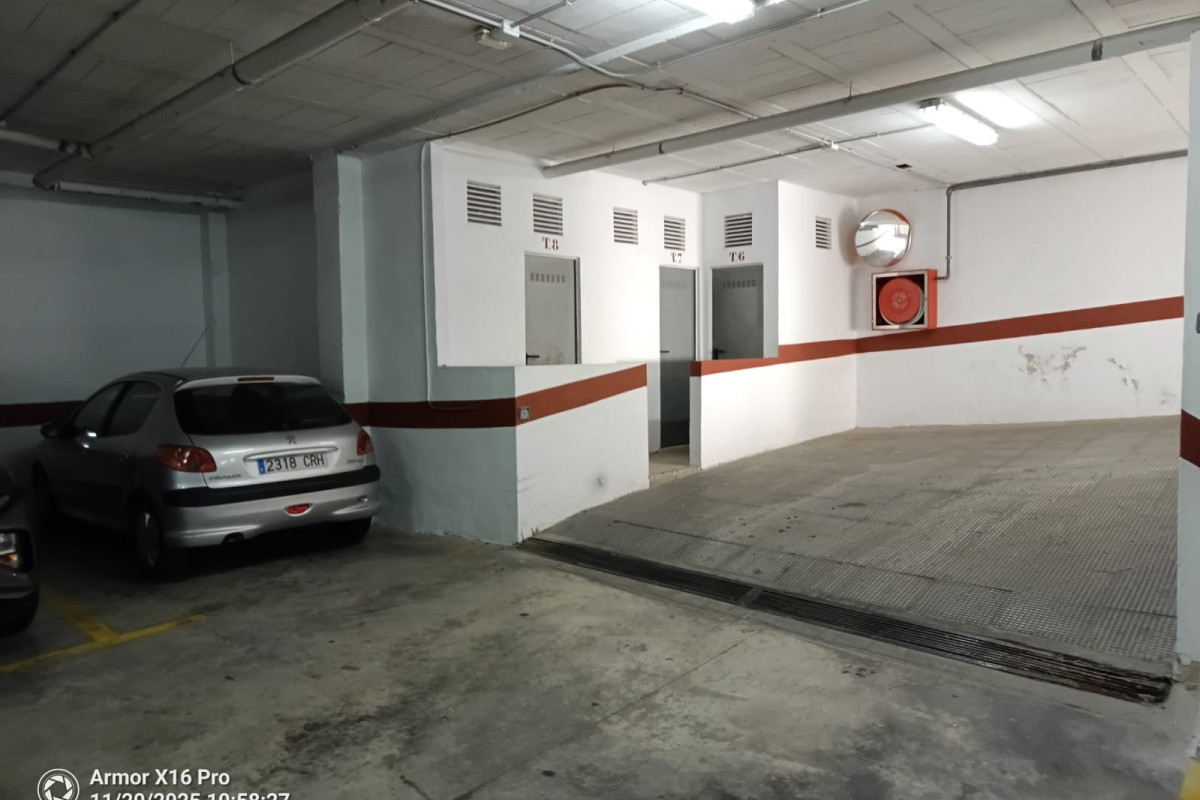 Herverkoop - Parking - Torrevieja - Estacion de autobuses